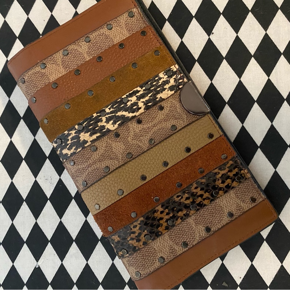 Coach wallet